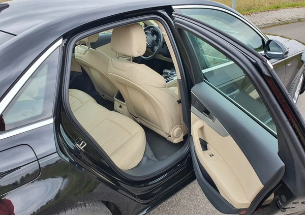 Audi A4 cena 107000 przebieg: 65505, rok produkcji 2019 z Myszków małe 79